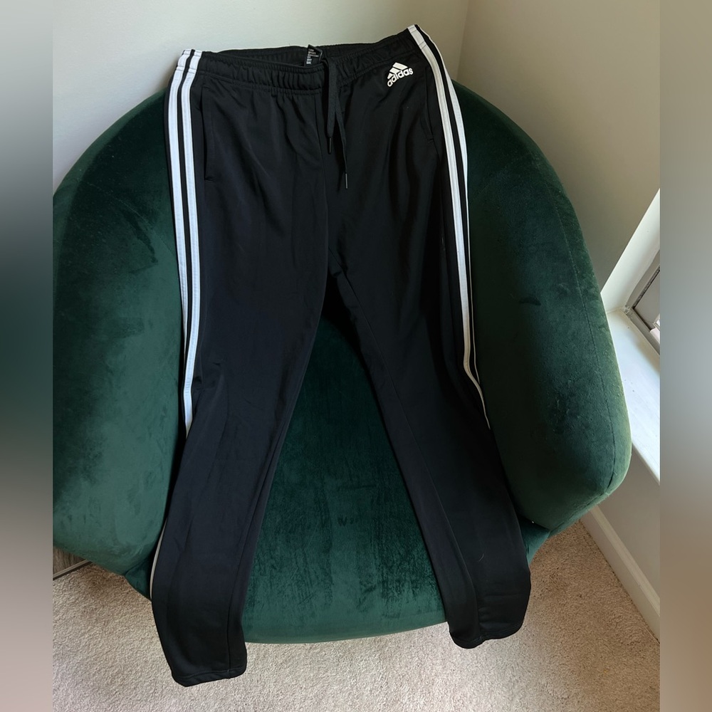 Adidas Women’s pants Small